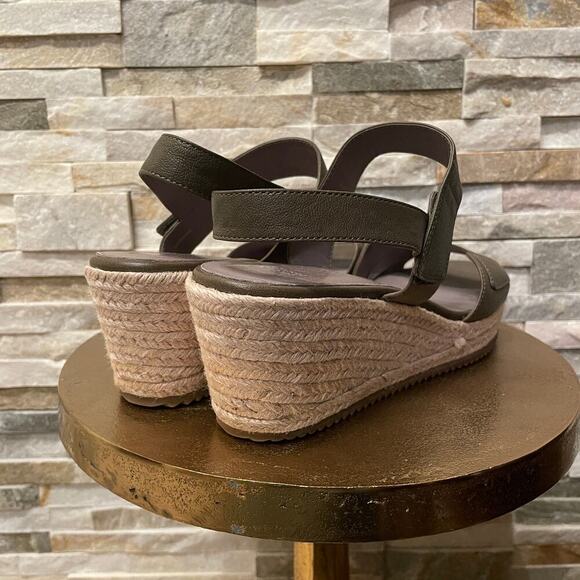 Eileen Fisher 10 Olive Leather Wedge Sandals | Espadrille Platform, Adjustable - Picture 7 of 8